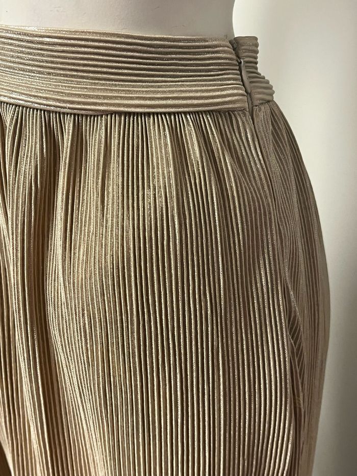 Jupe doré mi longue Zara - photo numéro 4