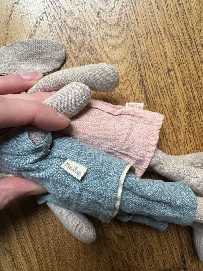 Lot de 2 peluches Lapin / Rabbit Maileg TBE - photo numéro 2