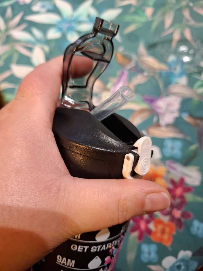 Magnifique Gourde pokemon pikatchu et compagnie neuf - photo numéro 5