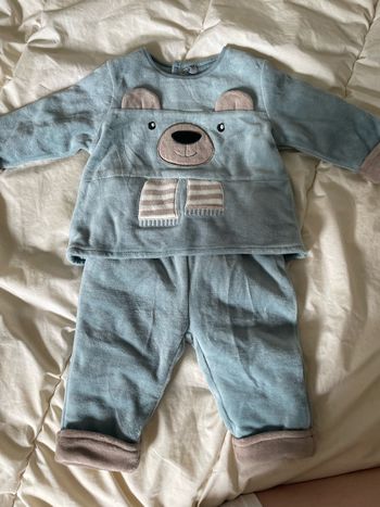 1 pyjama deux pièces