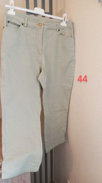 Pantacourt long femme.44..