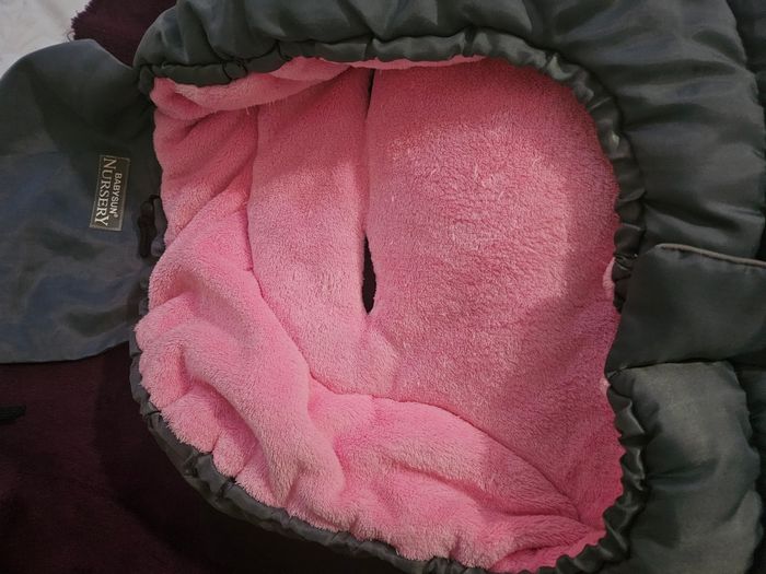 Chancelière babysun rose et grise - photo numéro 2