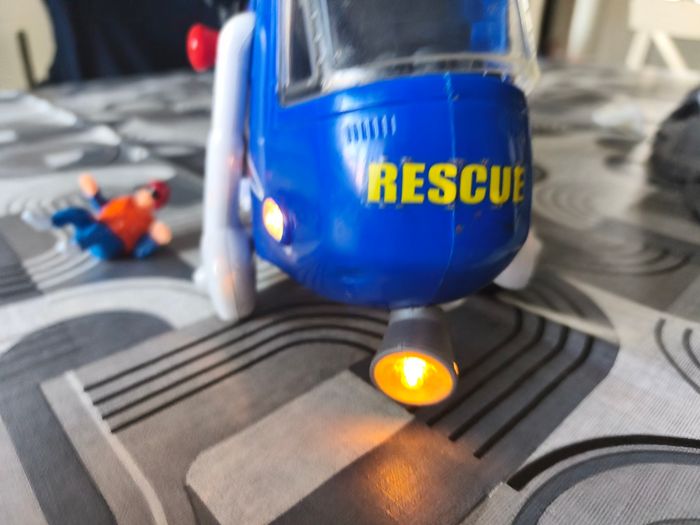 Hélicoptère sonore et lumineux - photo numéro 3