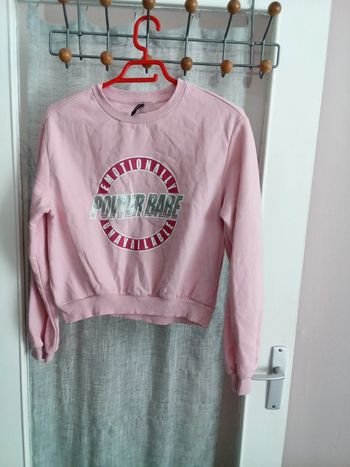 Sweat-shirt rose H&M avec inscription