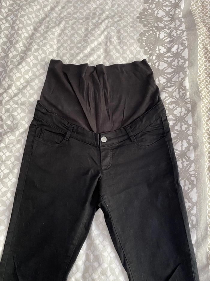 Pantalon noir grossesse - photo numéro 2
