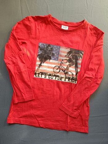 T-shirt ML rouge 🎮 Taille 8 ans