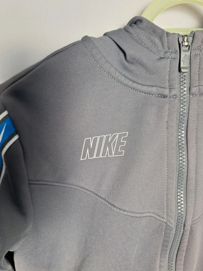 Veste Nike à capuche anthracite taille 10/12 ans floqué - photo numéro 4