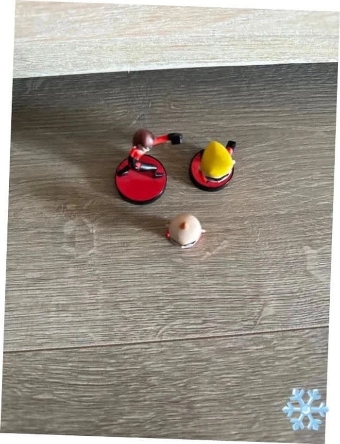 Lot de trois petites figurines les indestructibles - photo numéro 4