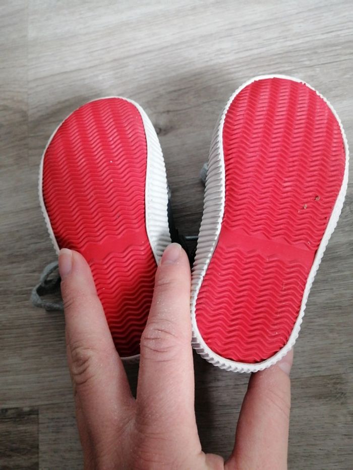 Chaussure taille 20 - photo numéro 4
