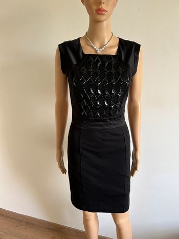 Robe noire avec strass Morgan taille 36 TBE (taille petit)