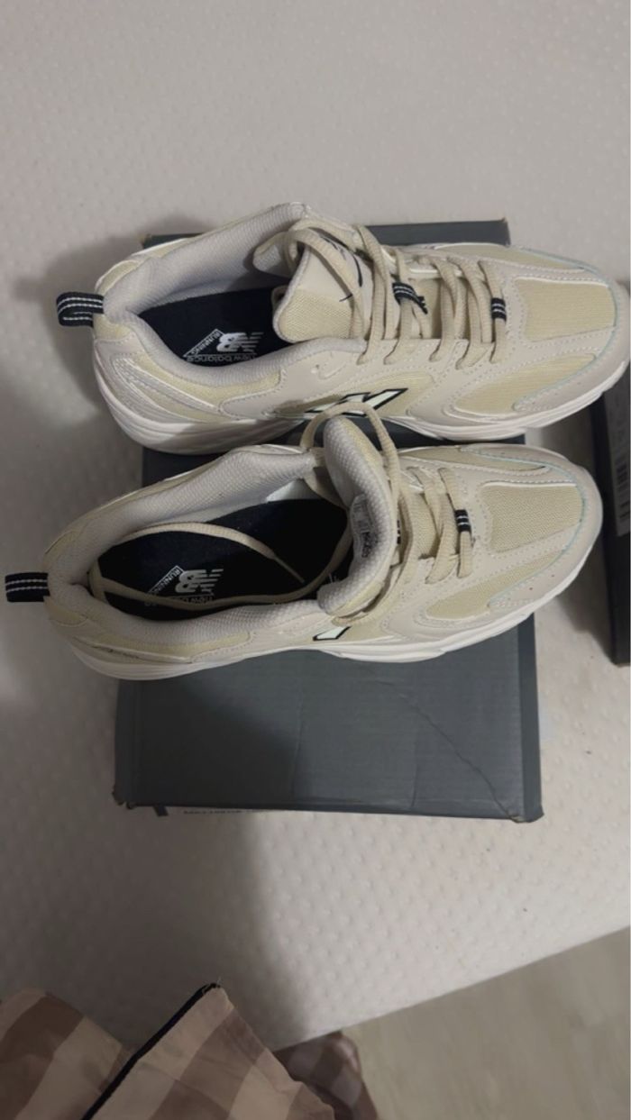 New balance neuve pointure 41,5 - photo numéro 4