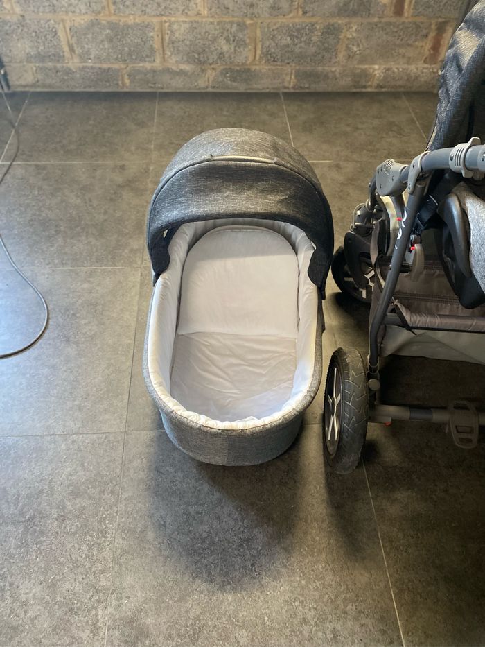 Poussette - photo numéro 7