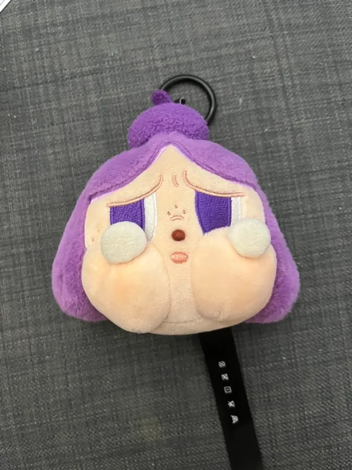 Cry baby violet popmart