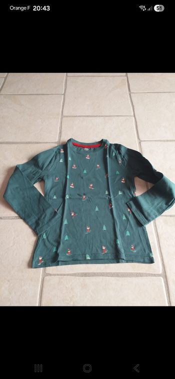 Tee-shirt manches longues fin Kiabi 8 ans