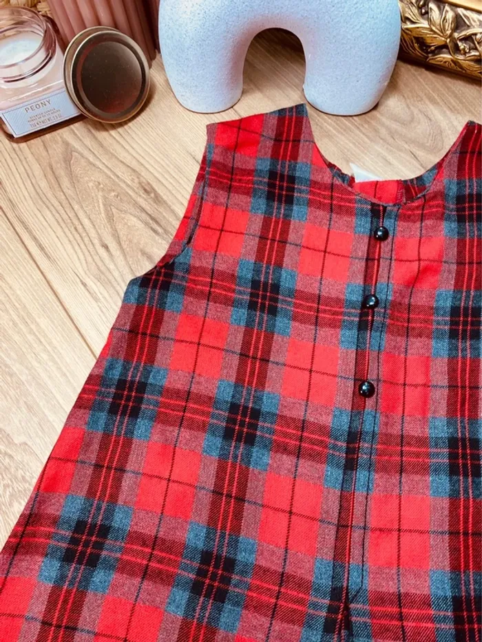 Taille 6 ans tenue 3p fille kiabi rouge et noire * carreaux * 🩷 - photo numéro 3
