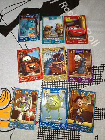 Lot de 9 Cartes brillantes à collectionner Auchan - Héros Disney Pixar