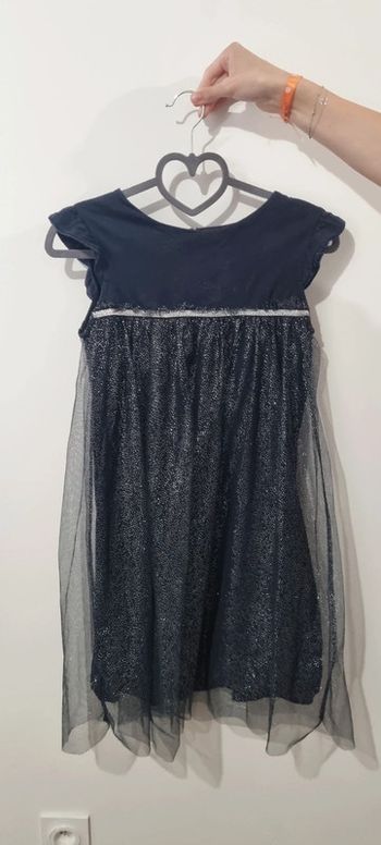 Robe marine pailletée