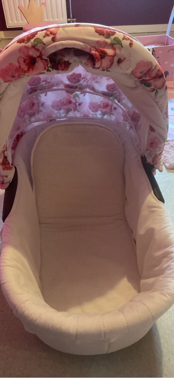 Couffin bébé à fleur - photo numéro 4