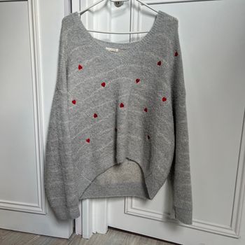 Pull gris à cœur taille unique