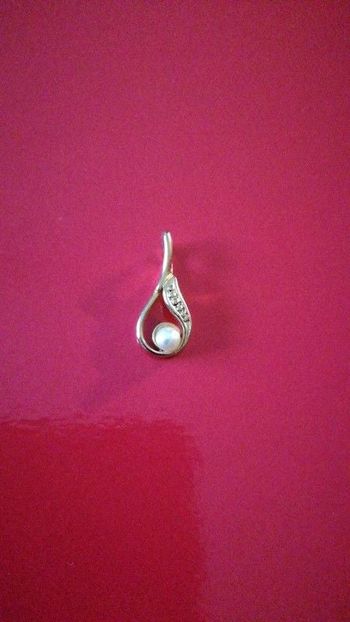 Pendentif doré