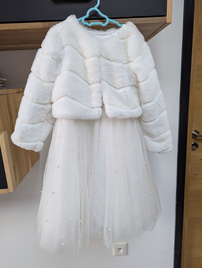 Robe blanche et verte cérémonie 2ans - photo numéro 3