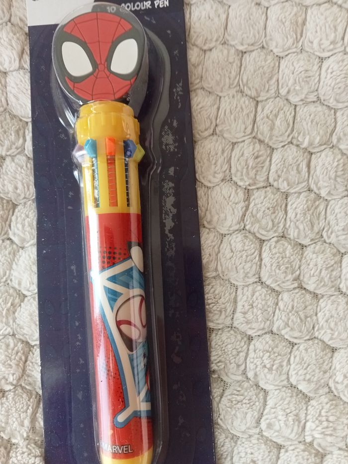 Stylo 10 couleurs  spiderman Marvel - photo numéro 2