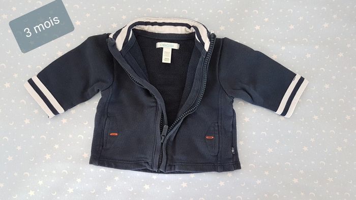Gilet marine marque Obaibi 3 mois