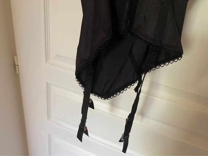 Corset - photo numéro 4