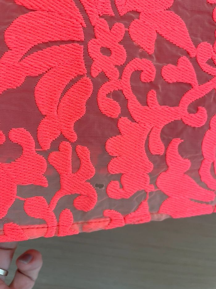Robe Orchestra corail. Motifs dentelles. 5 ans - photo numéro 3
