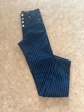 Très beau jean taille haute pour femme