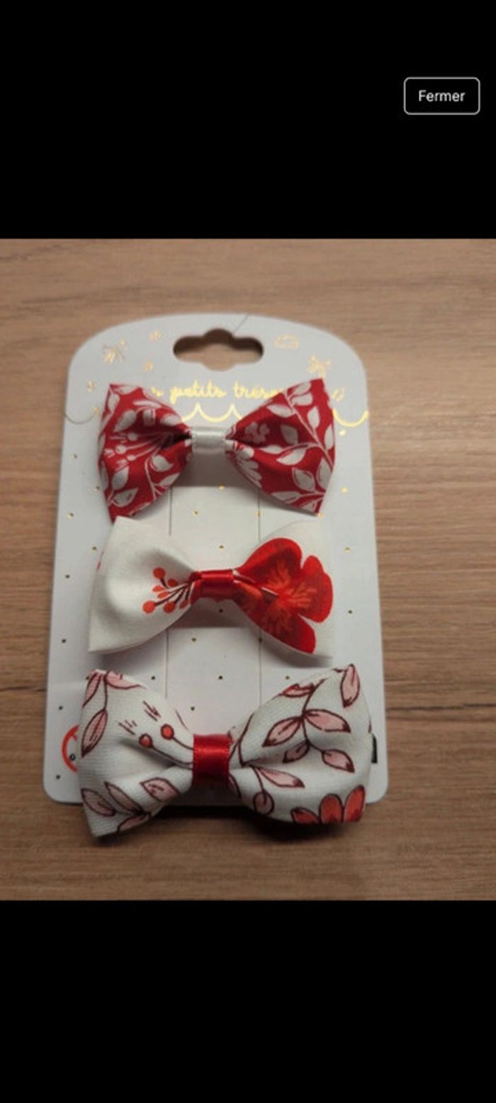 Barrette rouge garence