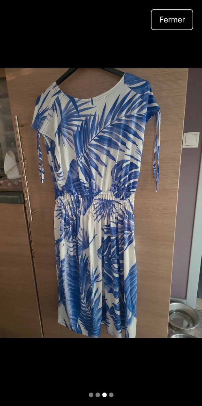 Robe polyester élasthanne 36- 44 taille unique - photo numéro 3