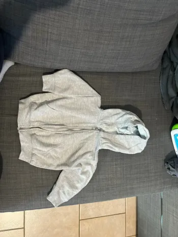 Veste à capuche