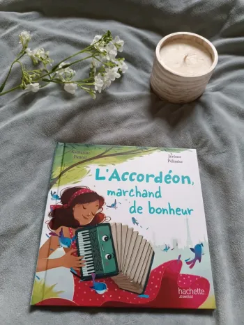 Livre Mc Donald's L'accordéon marchand de bonheur