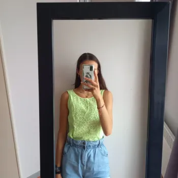 Top sans manches en dentelle