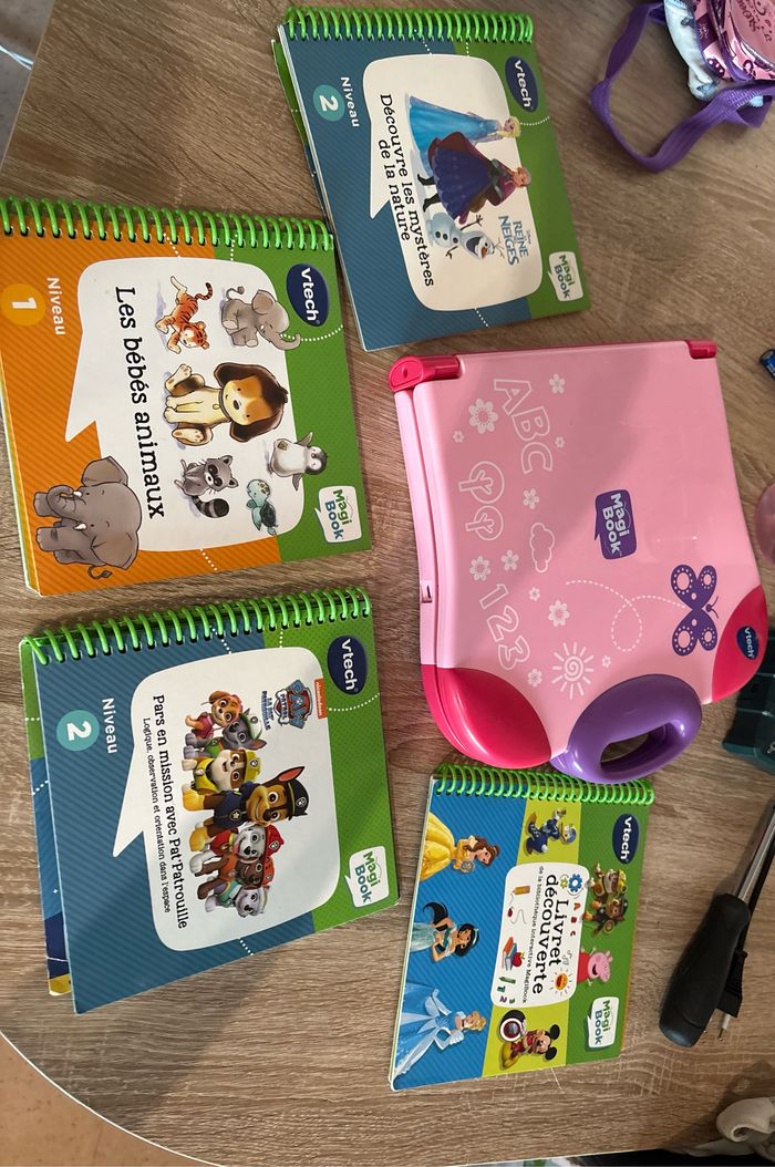 Magibook + 4 livres