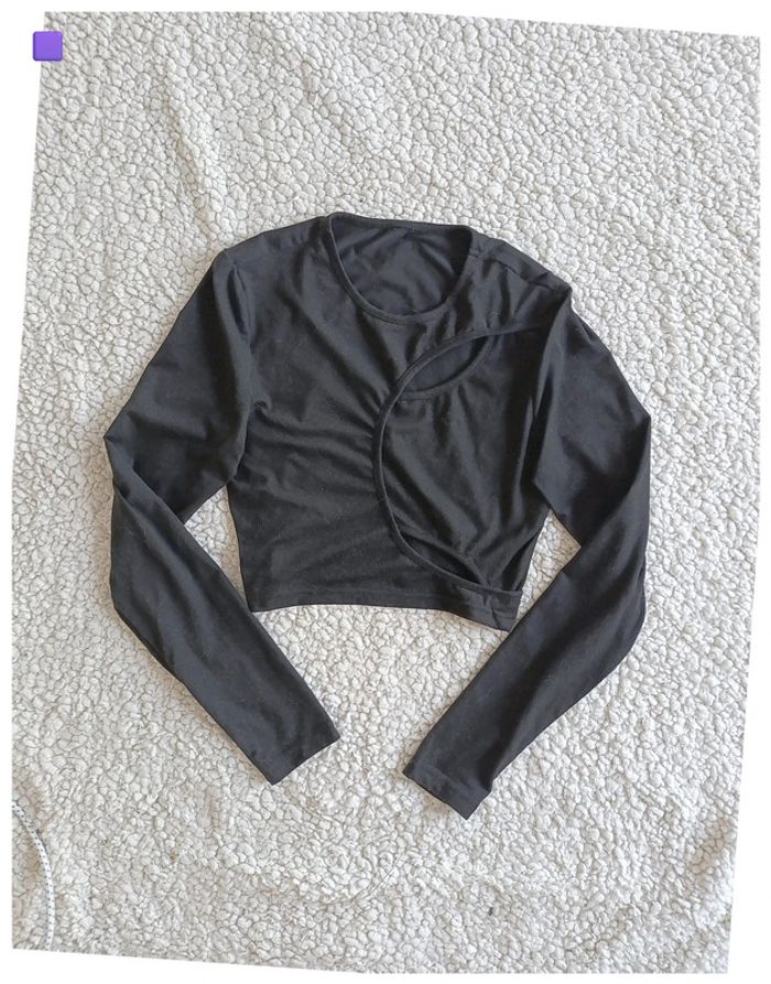 Haut noir manches longues decoupe original, trou, style y2k