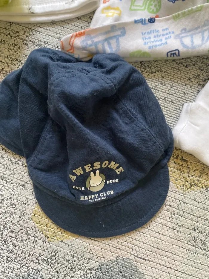 8 bonnets et 1 casquette - photo numéro 4