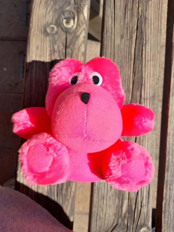 Peluche / ourson rose