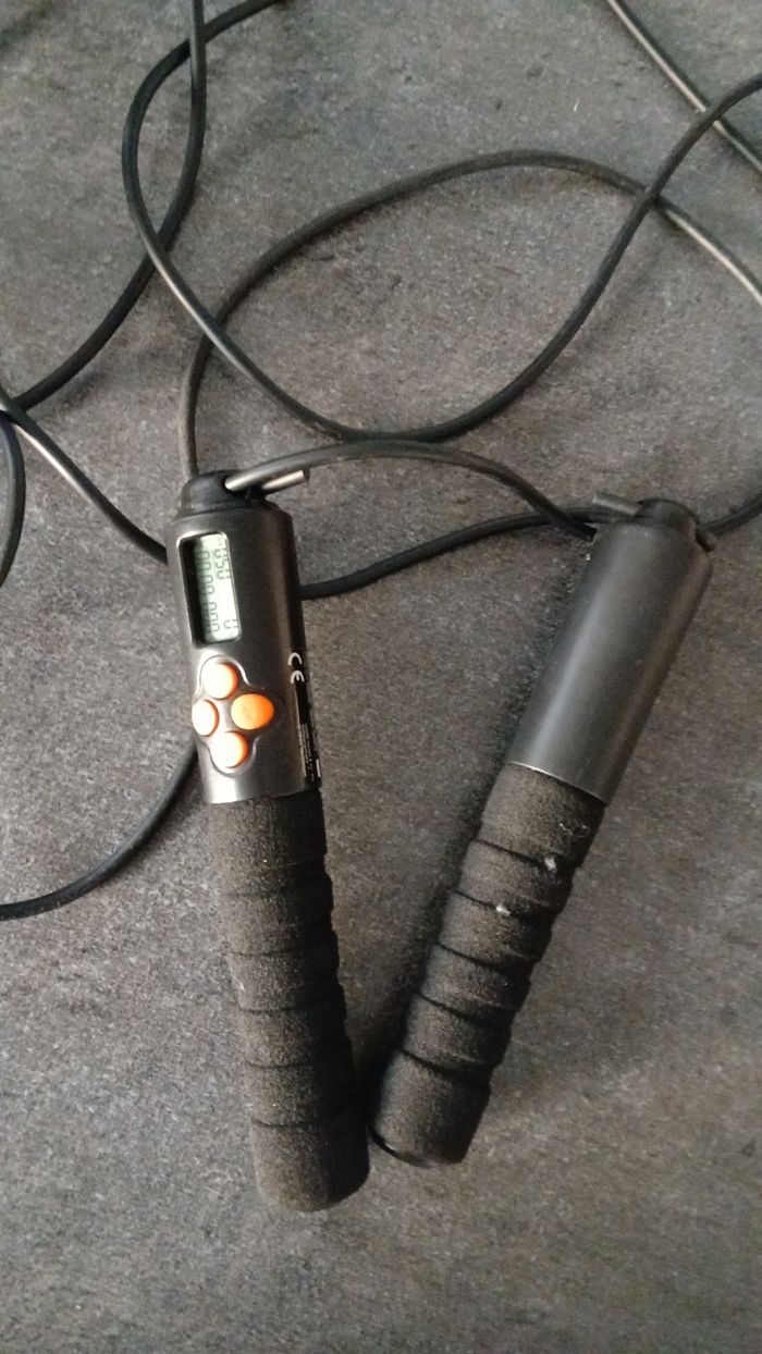 Corde à sauter électronique