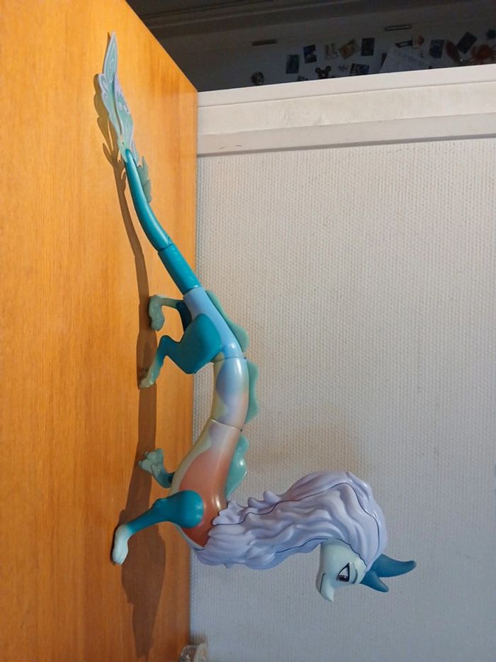 Figurine Sisu le dernier dragon de Raya - photo numéro 4