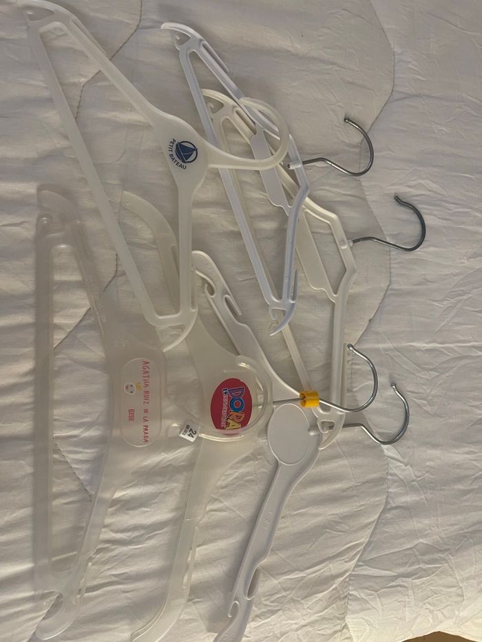 Lot de 12 cintres enfants - photo numéro 2