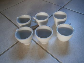 Lot de 6 tasses variées à espresso en céramique blanche