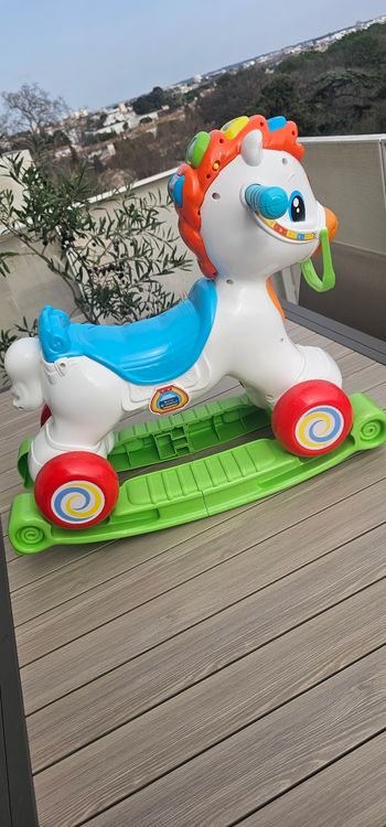 Cheval 2 en 1 interactif Clementoni 