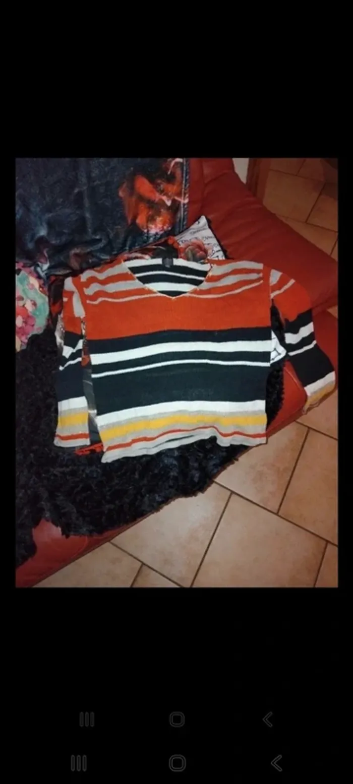 Pull à rayures multicolores
