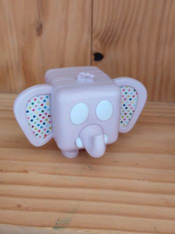 Mc Donald's 2018 style lego éléphant animaux de construction