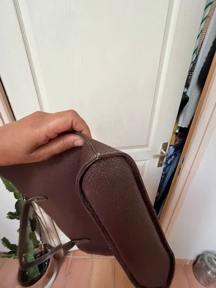 Sac bordeaux de la marque Paquetage  -  Ancien mais peut servir - photo numéro 4