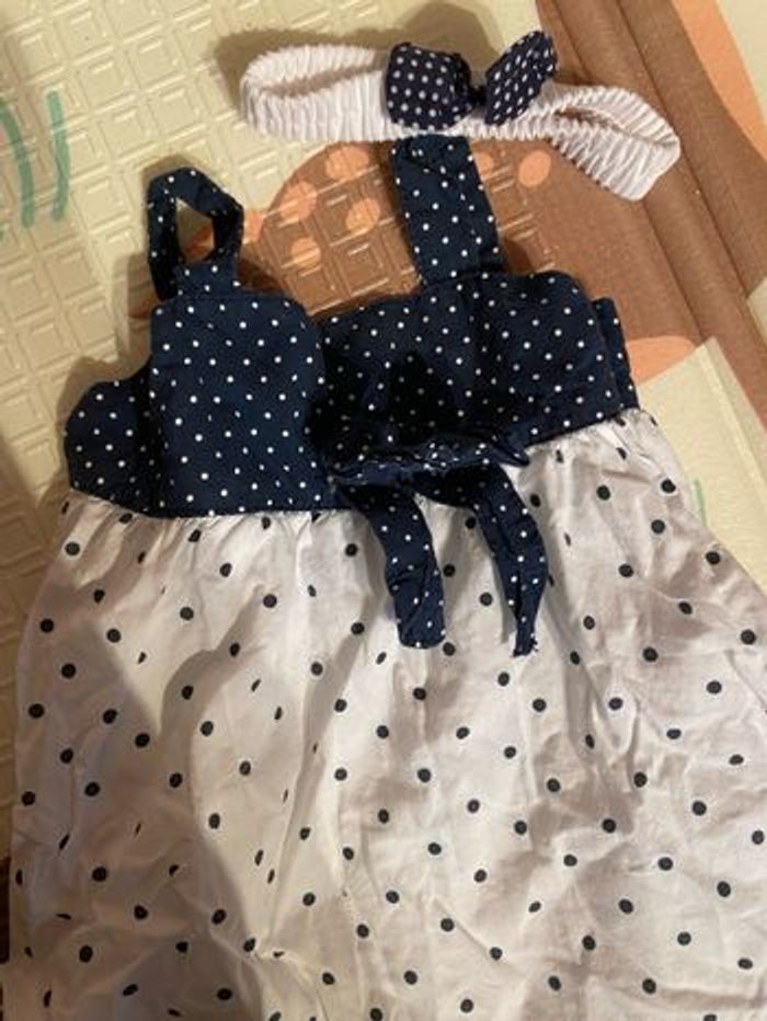 Ensemble robe et ruban cheveux