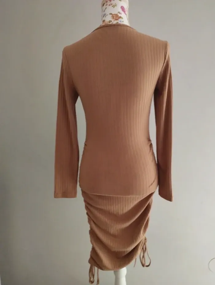 Robe moulante - photo numéro 3
