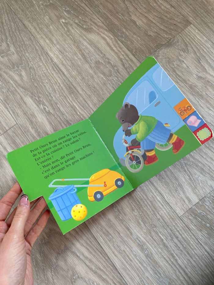 Livre en carton Dans la maison de petit ours brun - photo numéro 7